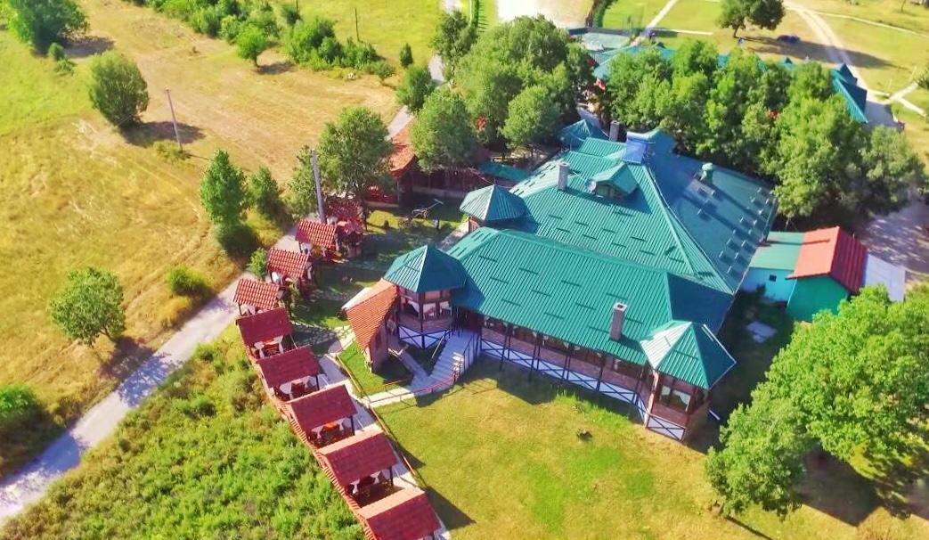 موتيل Radibus Etno Restoran Ranc المظهر الخارجي الصورة