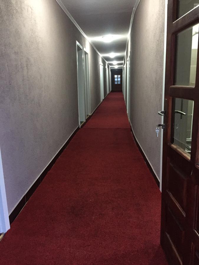 موتيل Radibus Etno Restoran Ranc المظهر الخارجي الصورة